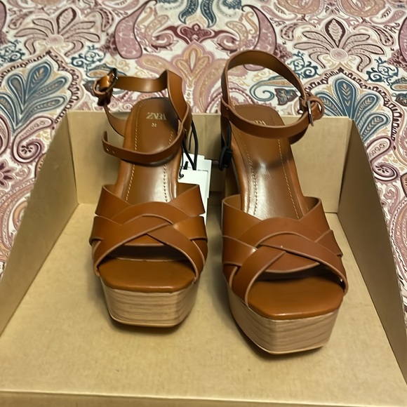 NIB Zara brown sandal size 36 - Picture 2 of 6